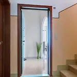 Apartman Guesthost - Luminoso Con Terrazzo Vicino All'universita' Ferrara