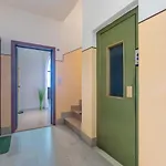 Apartman Guesthost - Luminoso Con Terrazzo Vicino All'universita' Ferrara