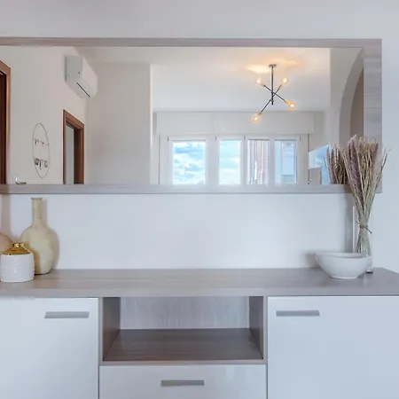 Luminoso Con Terrazzo Vicino All'universita' *