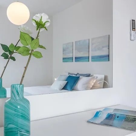 Apartamento Luminoso Con Terrazzo Vicino All'universita' *