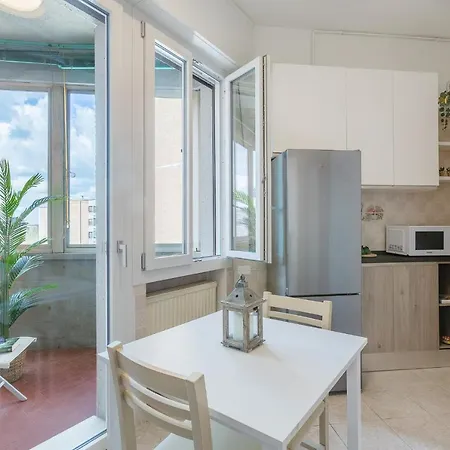 Luminoso Con Terrazzo Vicino All'universita' Appartement Ferrara