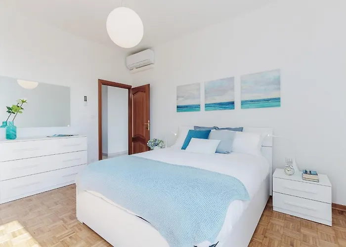 Luminoso Con Terrazzo Vicino All'universita' * Ferrara