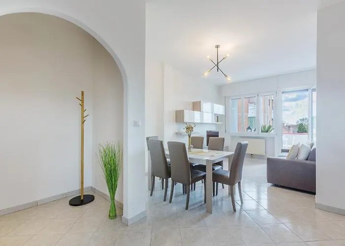 Appartamento Luminoso Con Terrazzo Vicino All'universita' *