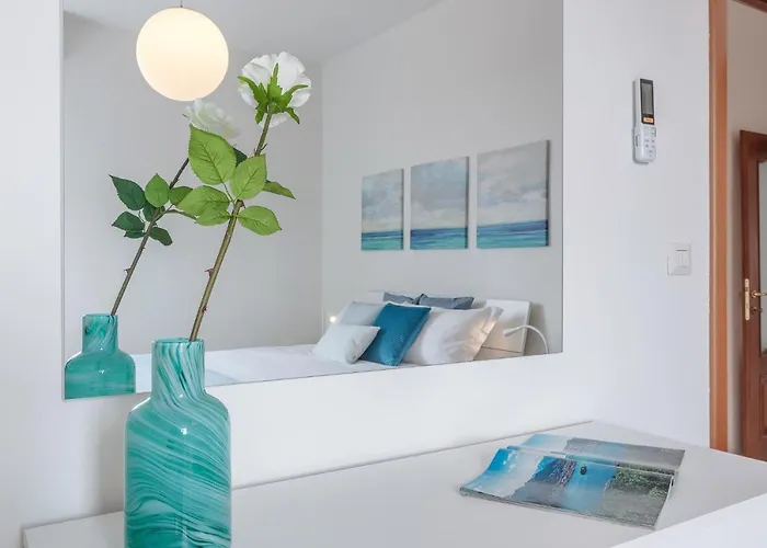 Appartamento Luminoso Con Terrazzo Vicino All'universita' *