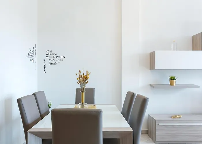 Luminoso Con Terrazzo Vicino All'universita' *